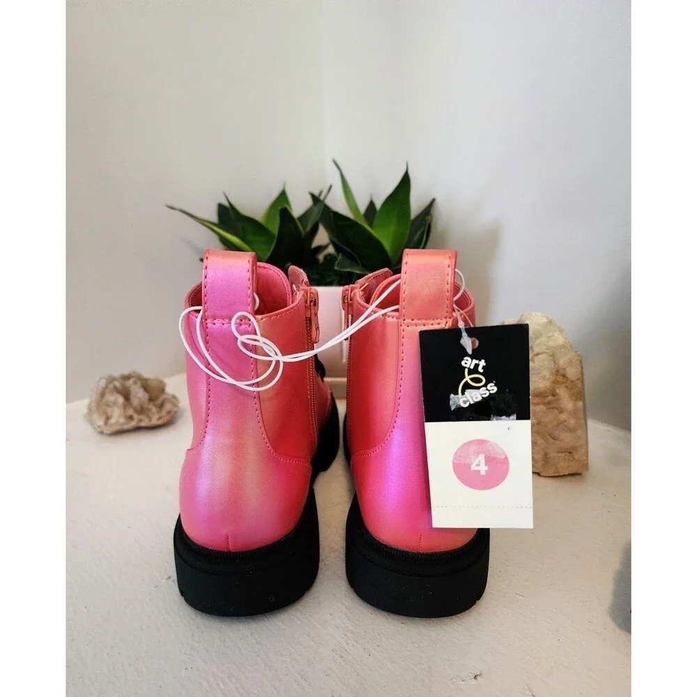 New Art Class Kayden / Pink Boots - Iridescent Pink! Girl's size - 4